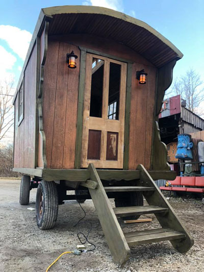 Carnivale Caravan wagons
