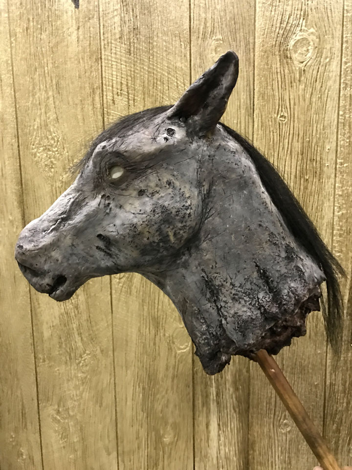 giddy up horse head prop